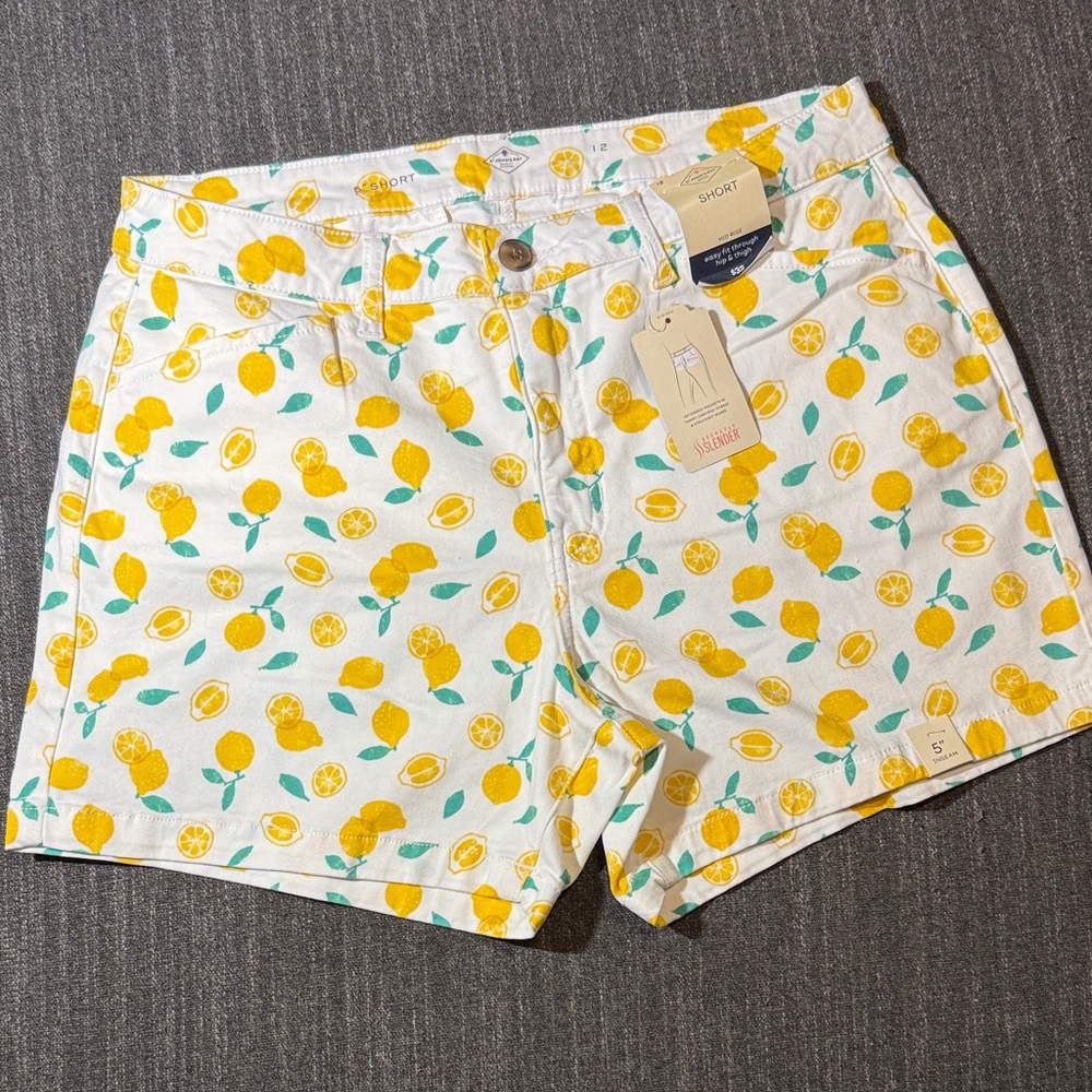 St. John’s Bay Women's Lemon Print Shorts - White and Yellow